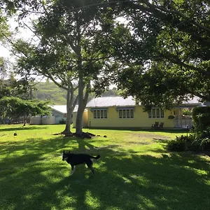  Farm stay Cedarbrae Country